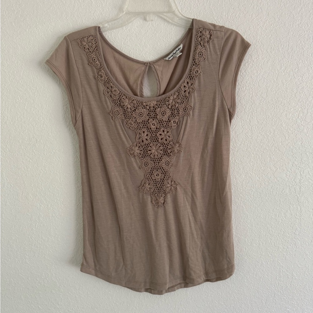 American eagle top with crochet details